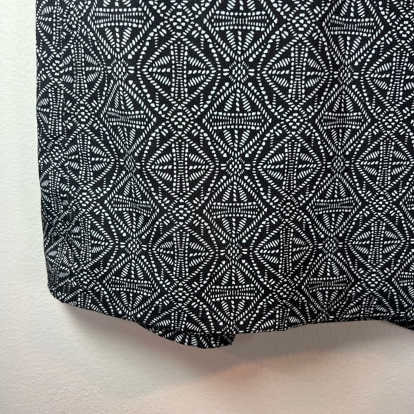 RipSkirt Hawaii Womens Wrap Skirt Black Pearl Batik Length 2 Swim Cover Up Sz XL - Picture 2 of 11